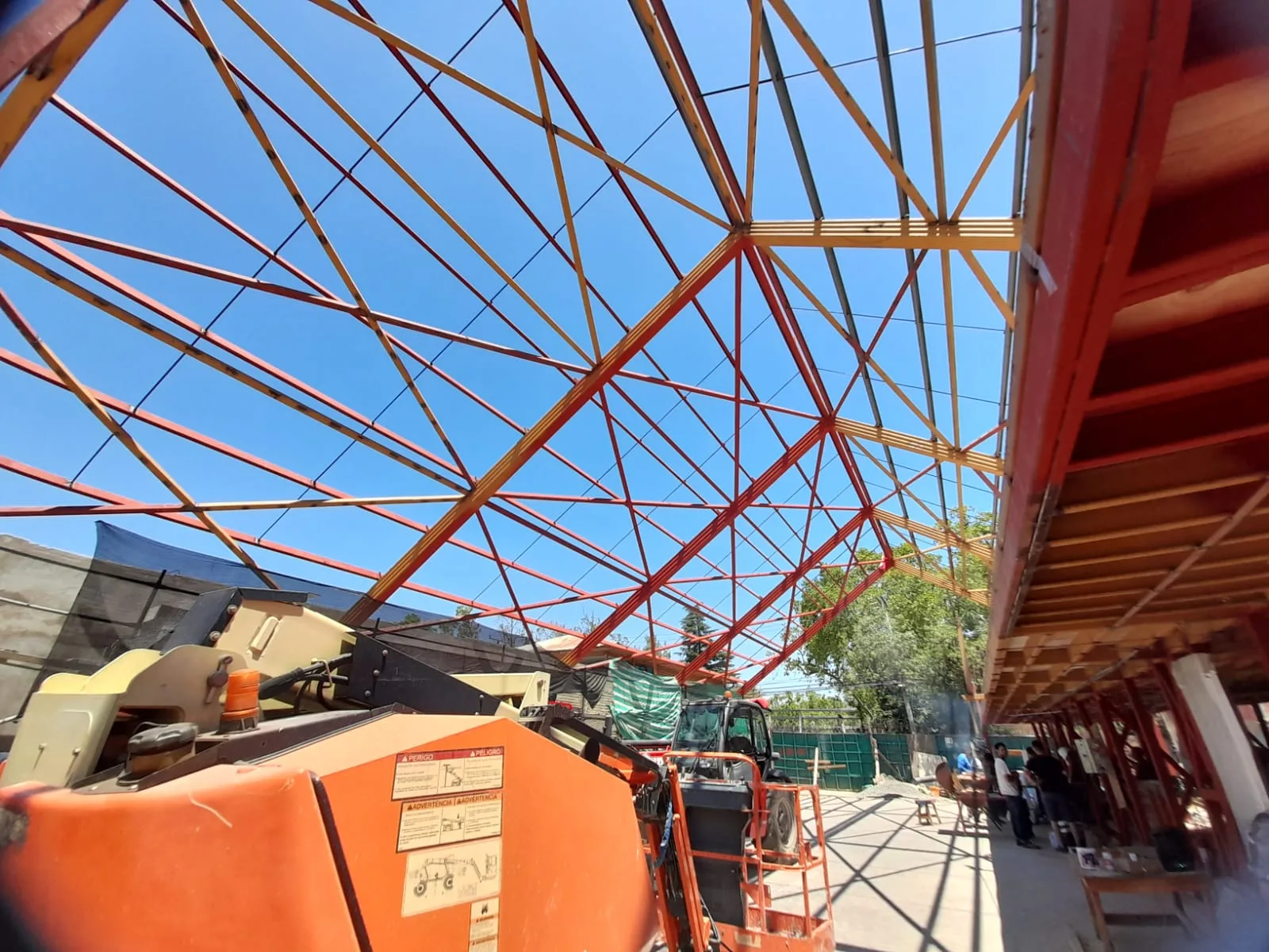 Construcción del centro deportivo - imagen 4